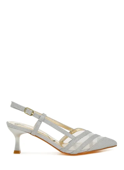 لندن راج صندل بكعب هريرة Slingback باللون الفضي