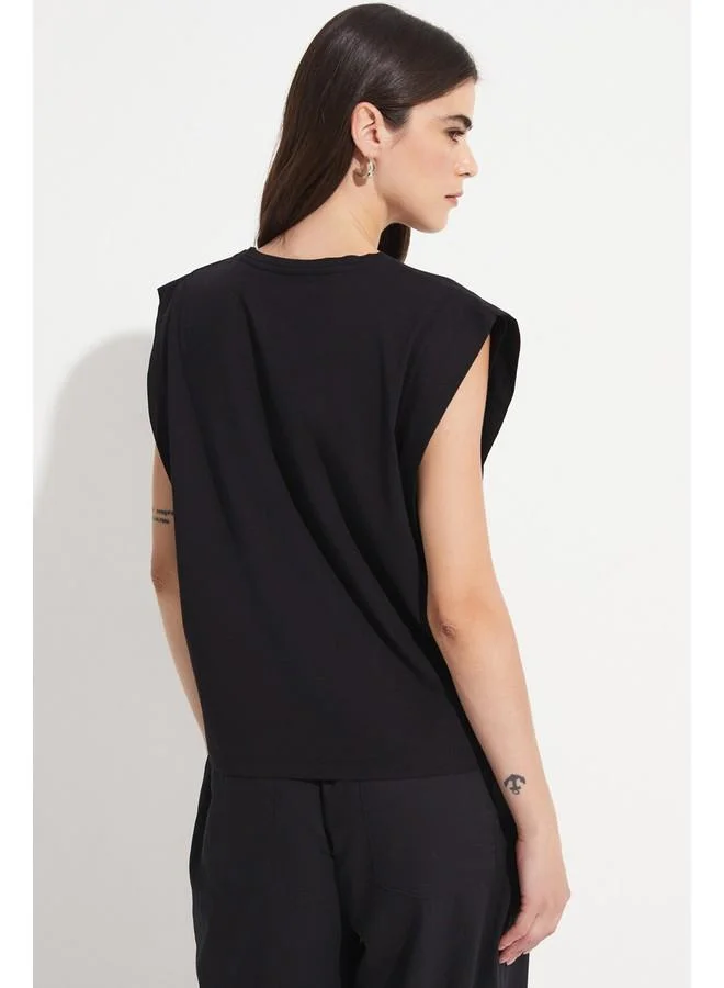 جون June Basic Cotton Crew Neck Sleeveless Tshirt Black