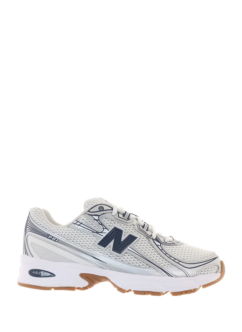 New Balance 740