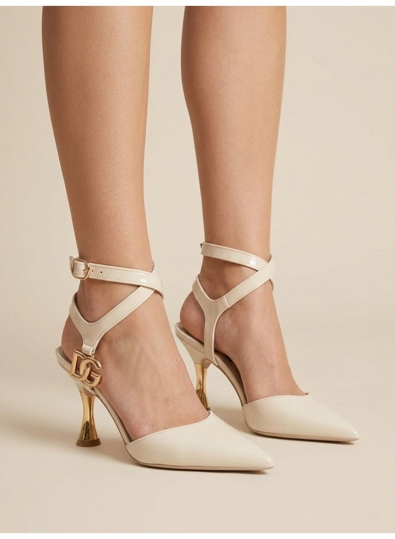 فيبراندا هيلز أنيق بتصميم مدبب من الأمام يمنح القدم مظهراً أكثر رشاقة C-86 - Image 2