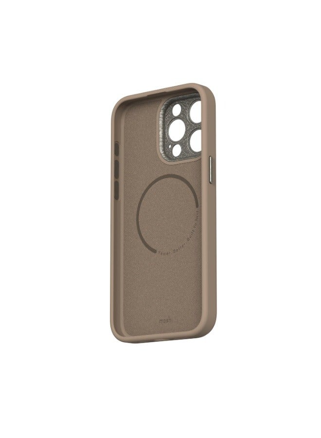 موشي جراب Napa Apple iPhone 15 Pro Max 2023 - غطاء جلدي صديق للبيئة، متوافق مع MagSafe، حماية من السقوط، إطار عدسة معدني، يدعم الشحن اللاسلكي - Image 3