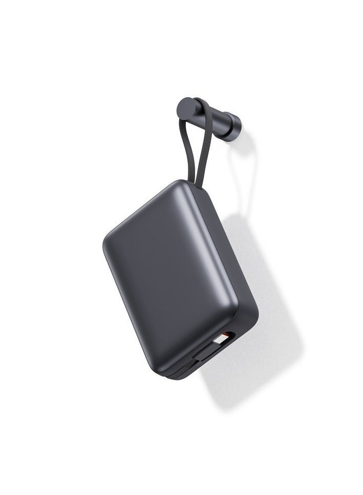 اى او سويت باور بنك iOsuite صغير الحجم سعة 20000 مللي أمبير، شحن سريع 22.5 واط، معتمد للسفر الجوي وآمن للطيران، شحن 4 أجهزة في نفس الوقت، كابل تايب سي ولايتنينج مدمج، منافذ USB-C وUSB-A، شاشة رقمية – رمادي - Image 4