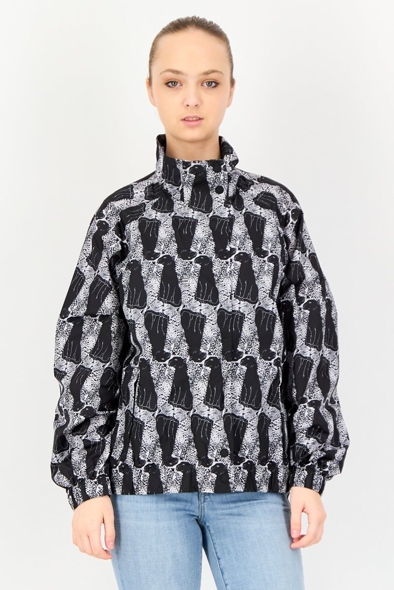 VANS جاكيت واقي من الرياح بطبعة شاملة للنساء، متعدد الألوان - Image 1