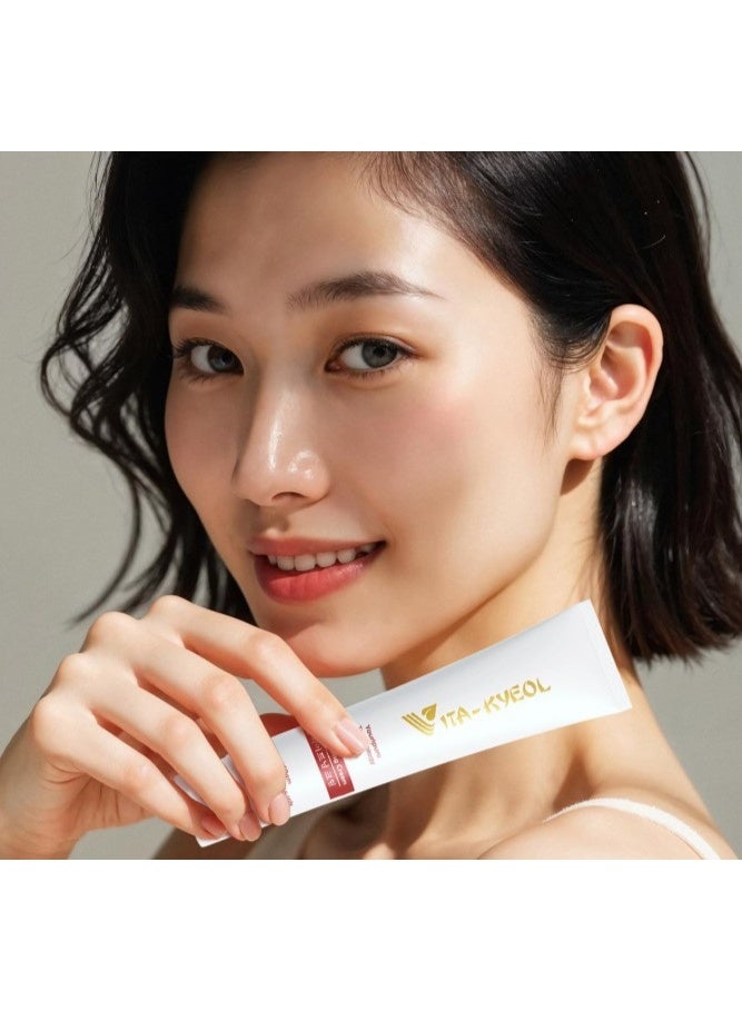 فيتالي كوزمتكس كريم التبييض فيتا-كيول من فيتالى كوزماتيكس تركيبة كورية متقدمة لتفتيح البشرة وتقليل البقع الداكنة مع ألفا أربوتين وحمض الكوجيك والنياسيناميد والصبار وفيتامين E - عبوة من قطعتين (60 جم لكل عبوة) - Image 3