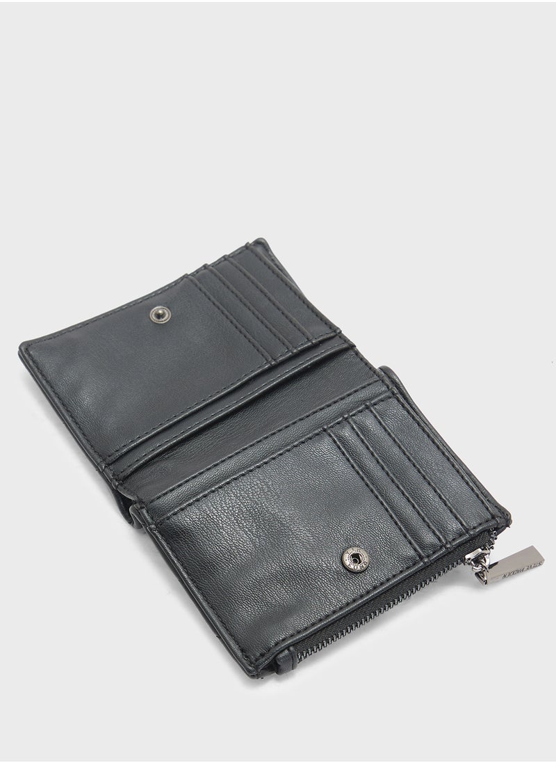 STEVE MADDEN Bbazar Logo Quilted Wallet  - Image 3