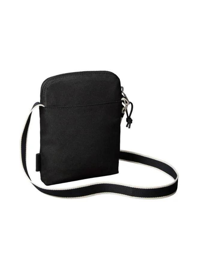 CALVIN KLEIN Graphic Capsule Reporter