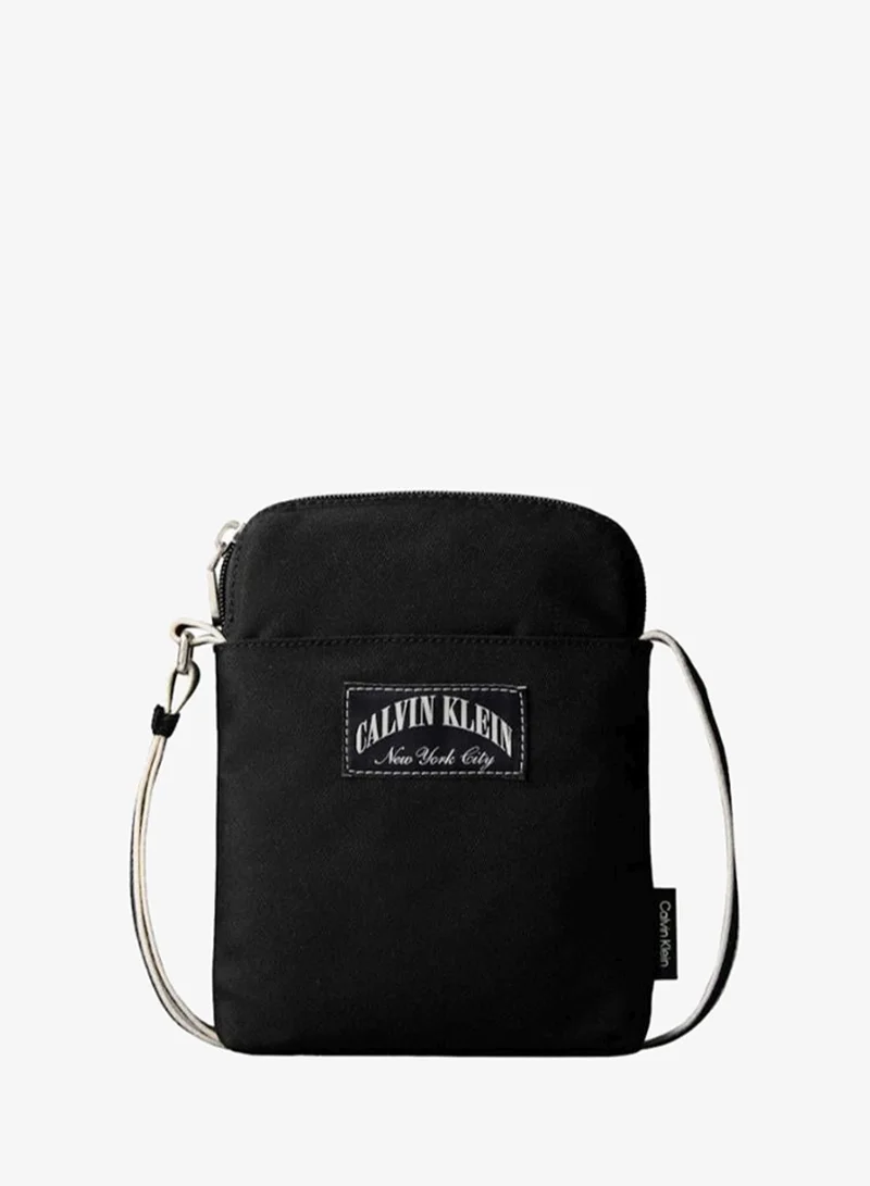 CALVIN KLEIN Graphic Capsule Reporter