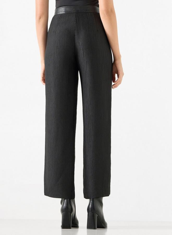 ايكونيك بنطلون بارز الملمس بقصّة مستقيمة وخصر مرن من أيكونيك - Image 3