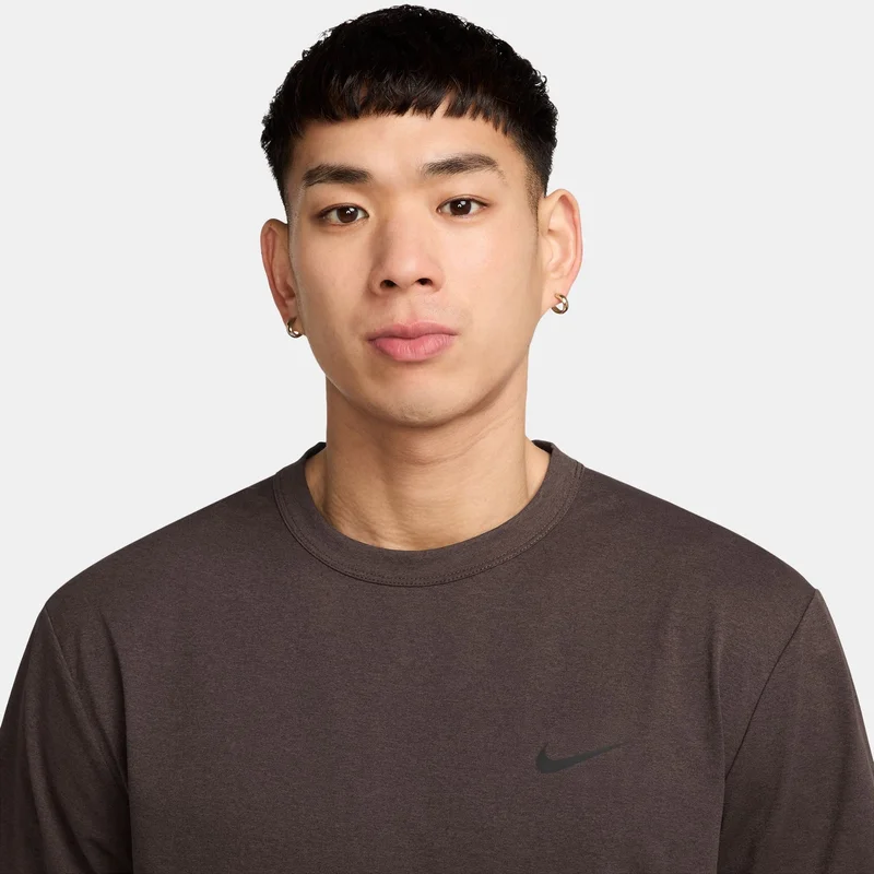 Nike Brown Men's Hyverse UV Training T-Shirt for Men | Best Price UAE