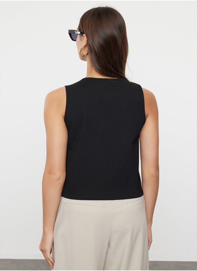 trendyol - Black V-Neck Buttoned Regular Knitted Vest TWOAW25YE00060 - Image 1