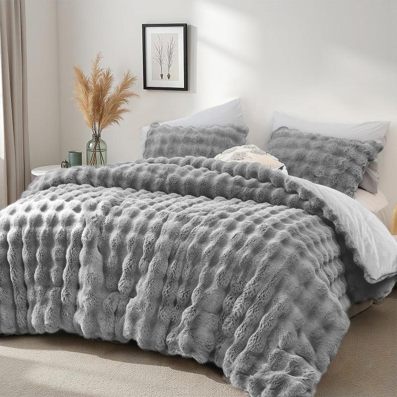 YIKUSH Light Gray Comforter Set King â€“ Ultra Soft & Warm Faux Fur Comforter for Winter, Elegant Fluffy Comforter King Set with Pillowcases, Cozy Gray Bedding Set - Image 2