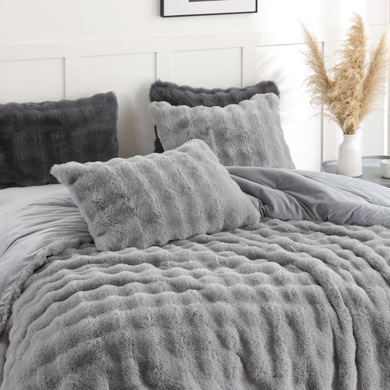 YIKUSH Light Gray Comforter Set King â€“ Ultra Soft & Warm Faux Fur Comforter for Winter, Elegant Fluffy Comforter King Set with Pillowcases, Cozy Gray Bedding Set - Image 4