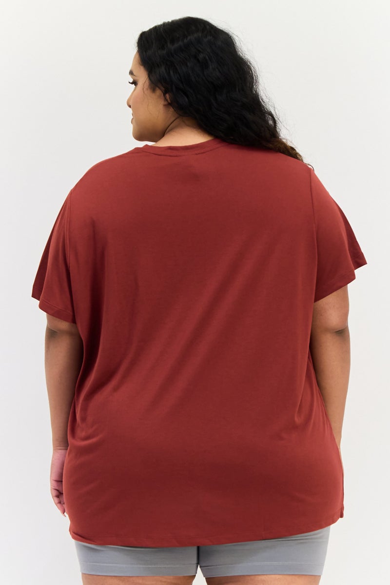 Reebok تي شيرت تدريب قصير الأكمام للنساء بحجم كبير، مارون - Image 2