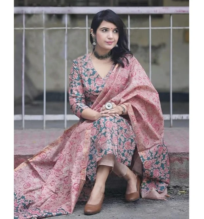 GoSriKi  GoSriKi Women's Cotton Blend Printed Straight Kurta with Pant & Dupatta (Moringa Green-GS_XL_Green_X-Large) for Women | Best Price UAE