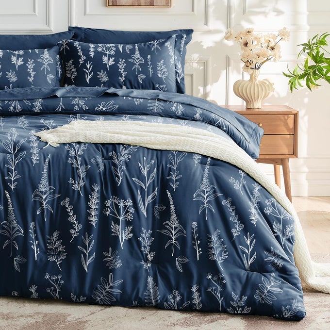 NAVY BLUE BED IN A BAG QUEEN 7 PIECES QUEEN COMFORTER SET REVERSIBLE BOTANICAL FLOWERS DESIGN ULTRA SOFT BREATHABLE BEDDING SETS WITH COMFORTER SHEETS PILLOWCASES SHAMS
