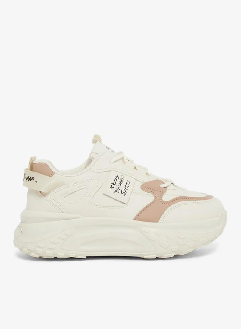 ستايلي اكتيف ستيلي سنيكرز بنعل سميك برباط