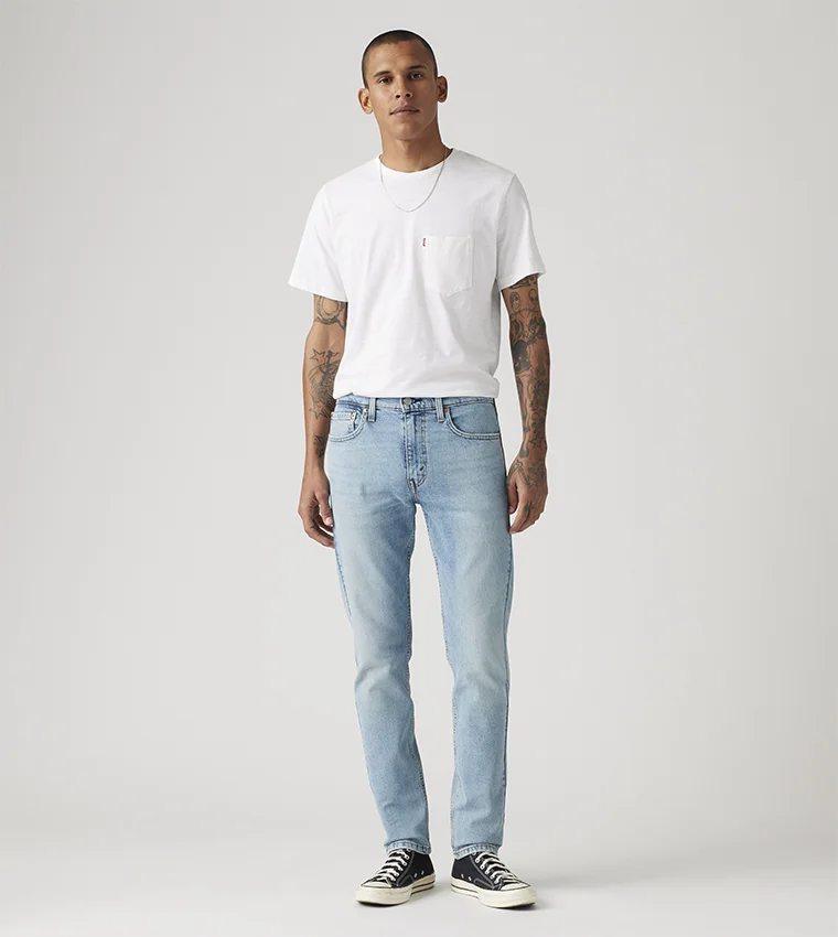 ليفايز جينز رجالي بقصة ضيقة مدببة