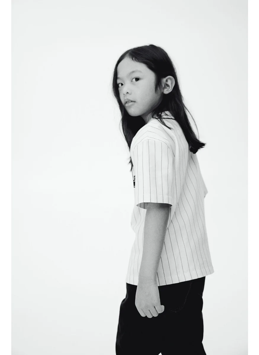 اتش اند ام Appliquéd Baseball Shirt
