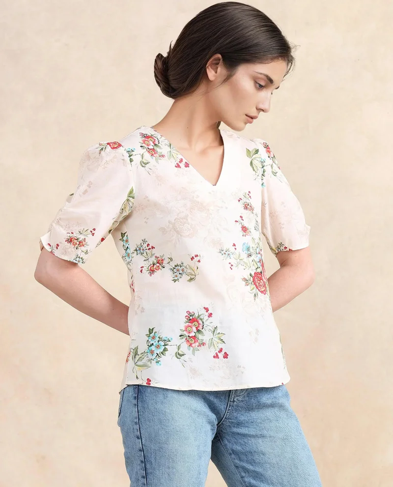 Rareism Women's Floral V-Neck Top With Short Sleeves