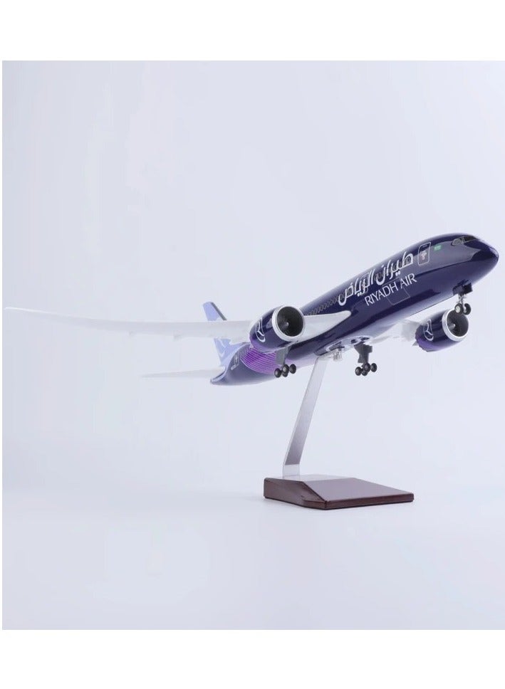 طائرة بوينغ 787 تابعة لشركة طيران الرياض، حجم كبير 42 سم - Image 1