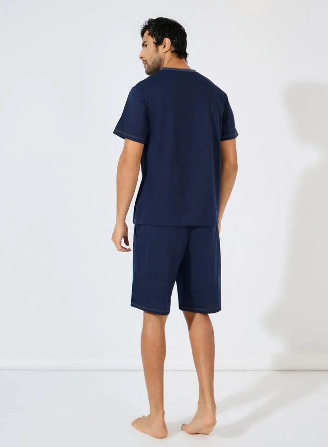 Styli Contrast Trim V Neck  T-Shirt & Shorts Set