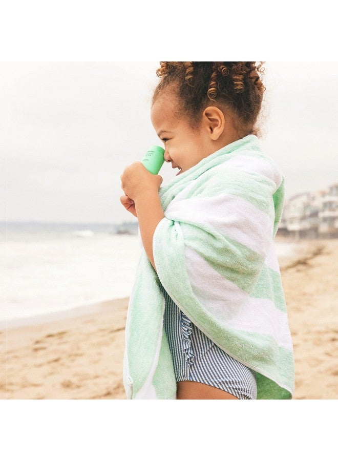 أم دي سولار ساينسيز واقي شمس معدني للأطفال من إم دي سولار ساينسز كيدستيك، بعامل حماية من الشمس 40، واسع الطيف من الأشعة فوق البنفسجية الطويلة والمتوسطة، مقاوم للماء، مضاد للحساسية، خالٍ من العطور، واقي شمسي من أكسيد الزنك للوجه والجسم، 0.6 أونصة - Image 2