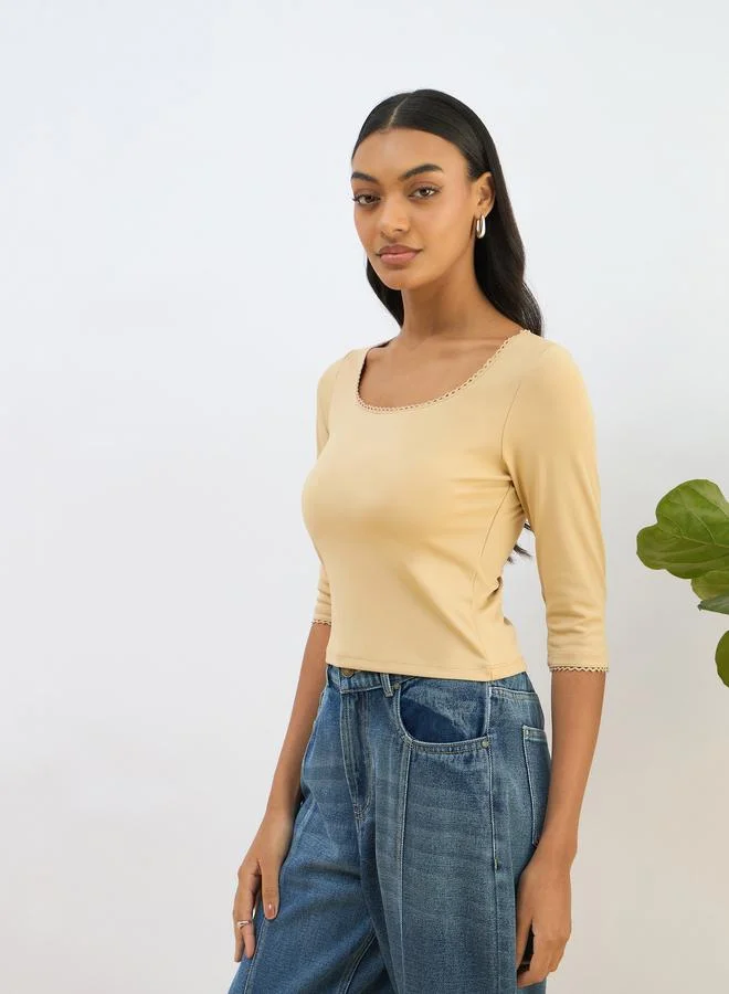 SASSAFRAS Sassafras Beige Knitted Lace Detail Crop Top