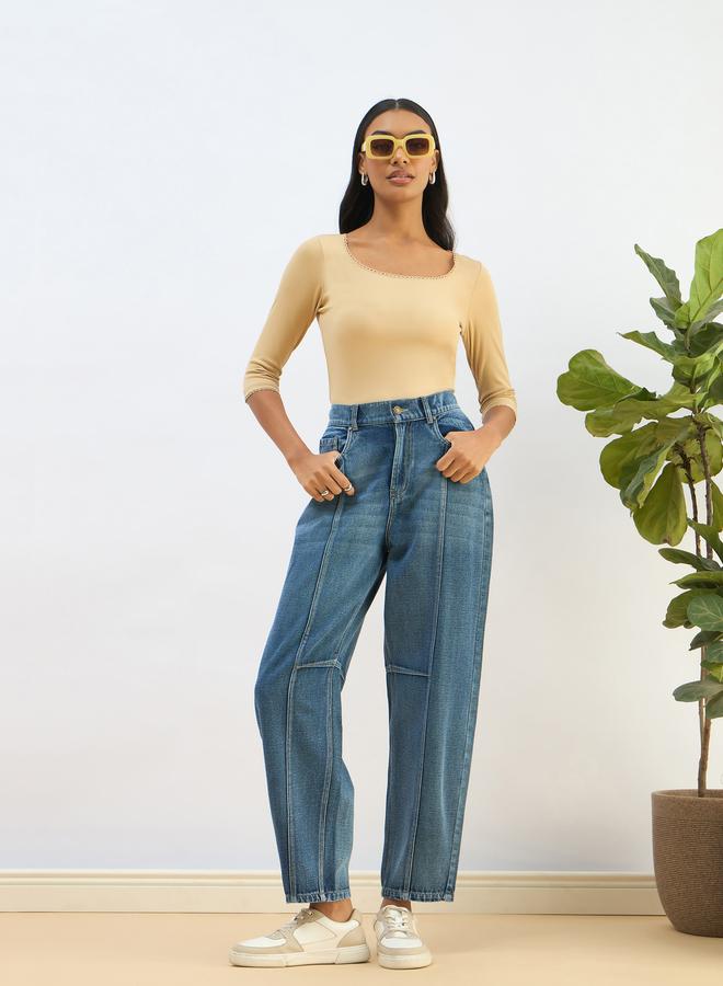 ساسافراس بلوزة قصيرة من الساسافراس باللون البيج مع تفاصيل دانتيل محبوكة - Image 2