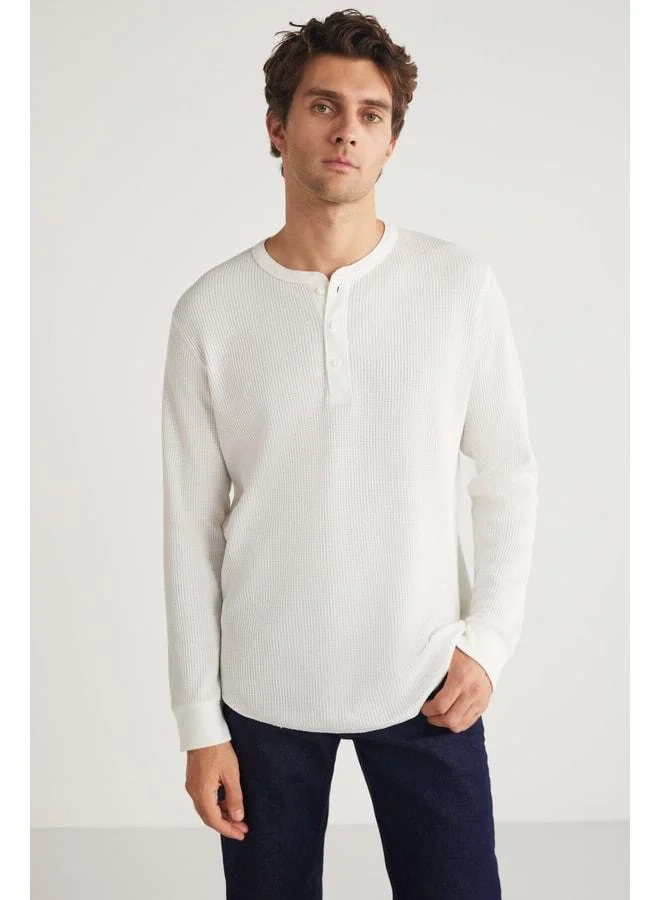 GRIMELANGE Patrıck Men's Trio Waffle Special Textured Thick Premium Fabric Button-Detail White T-shirt.