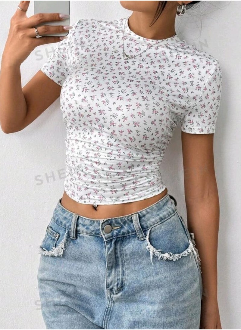 Shein SHEIN Slim Fit Round Neck Floral Printed Short Sleeve T-Shirt  - Image 4