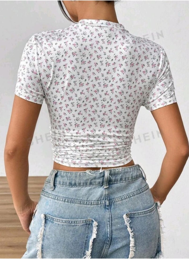 Shein SHEIN Slim Fit Round Neck Floral Printed Short Sleeve T-Shirt  - Image 5
