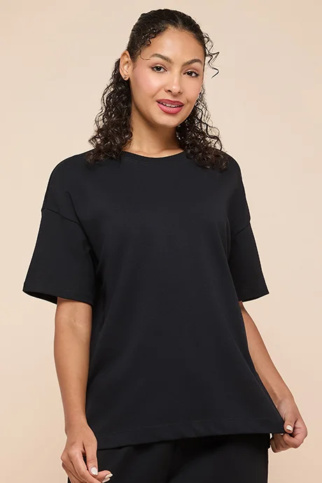 أر أند بي Solid Relaxed Fit T-Shirt with Crew Neck and Short Sleeves