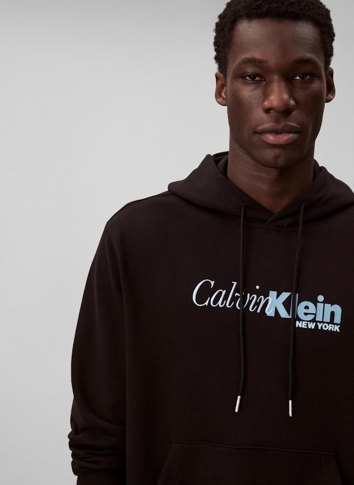 كالفن كلاين هودي برسومات بشعار وأكمام طويلة - Image 4