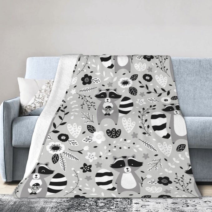 CUTE RACCOON THROW BLANKET SUPER SOFT WARM BED BLANKETS FOR COUCH BEDROOM SOFA OFFICE CAR ALL SEASON COZY FLANNEL PLUSH BLANKET FOR GIRLS BOYS ADULTS 60X50