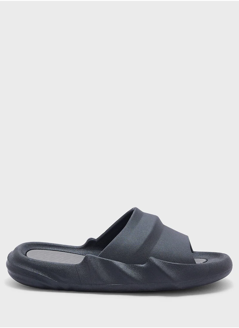 سفنتي فايف Casual Foam Slides Sandals