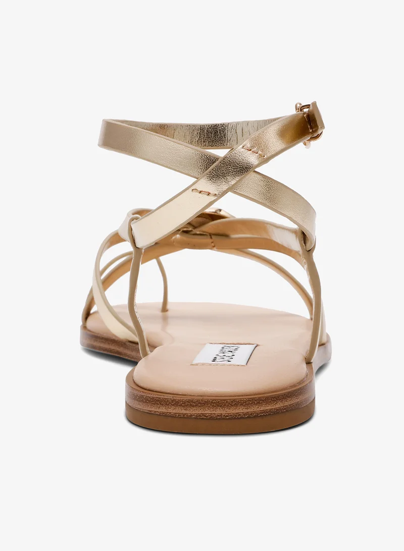 ستيف مادن صنادل مسطحة بحزام خلفي