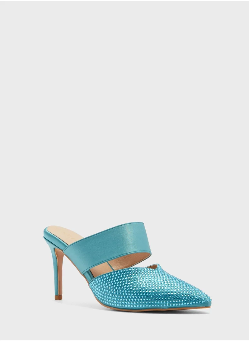 خزانة Diamante Slip On Pump