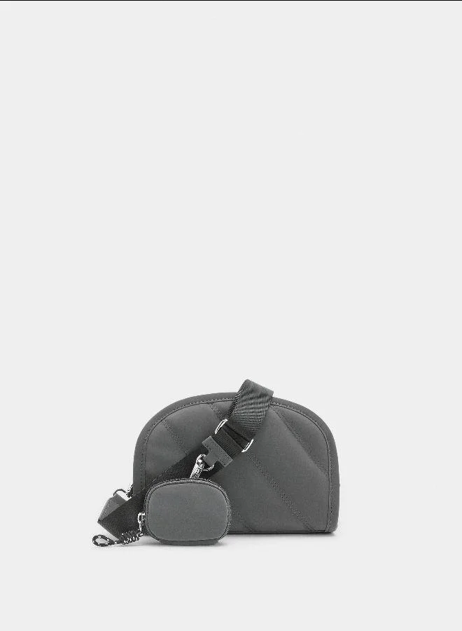 بارفوا حقيبة كروس بودي ذات ملمس ناعم وقلادة