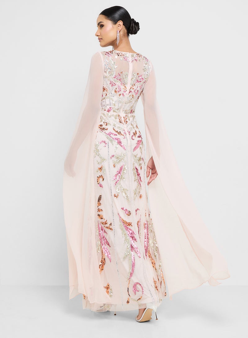 فروك اند فرل فستان ماكسي بأكمام كاب مزينة - Image 2