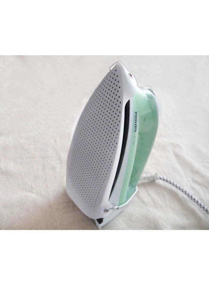 "Get professional ironing results safely! Our heat-resistant iron cover prevents sticking and protects sensitive garments. Durable, easy to attach, and perfect for all irons. Order yours today! - Image 2