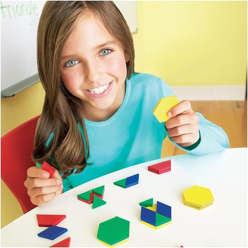 Learning Resources كتل نمط بلاستيكية (مجموعة 250 قطعة، سمك 1 سم، 6 أشكال، للأعمار 4 سنوات فما فوق) - Image 2