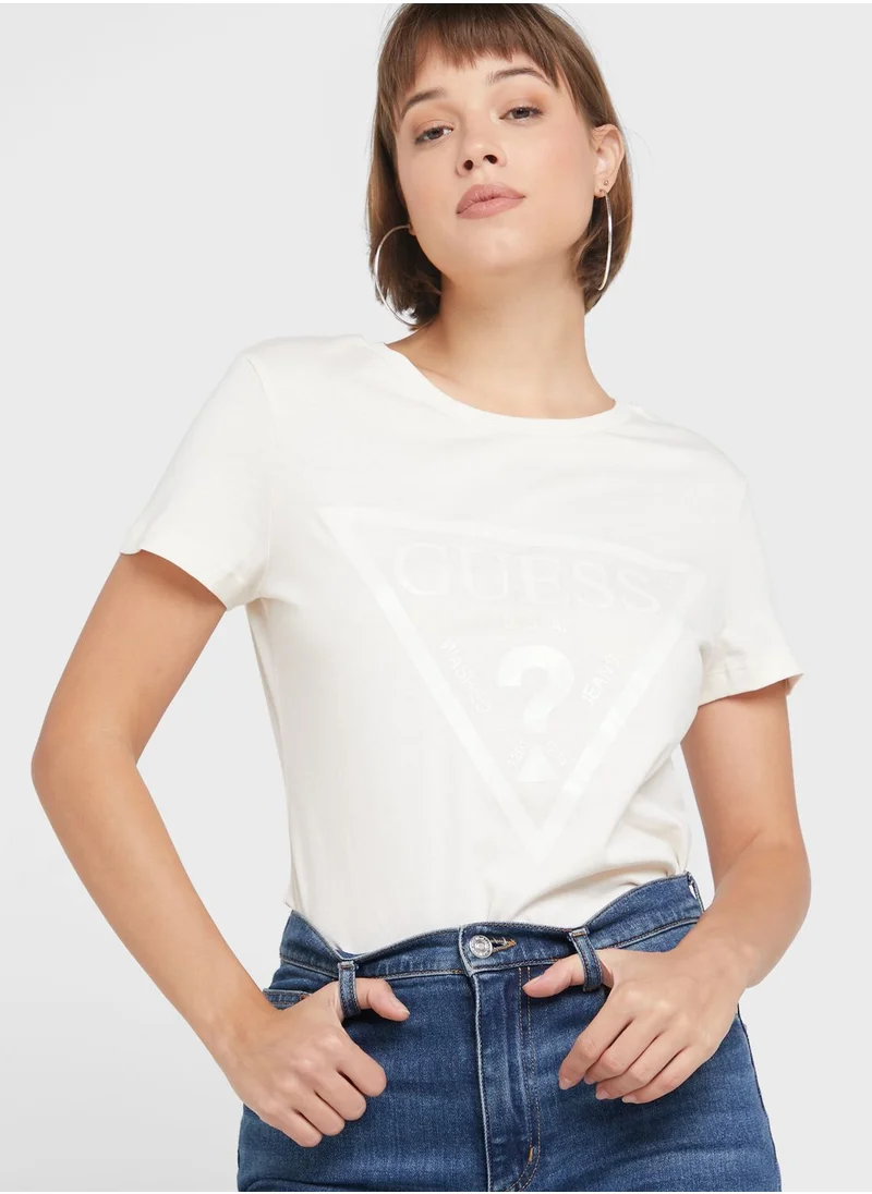 GUESS Round Neck Logo T-Shirt