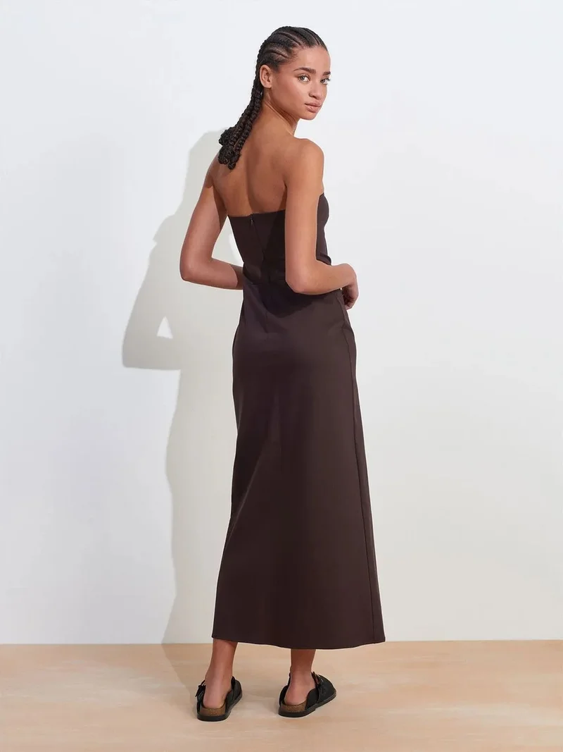 ديلفين DILVIN Strapless Fitted Midi Dress With Slit