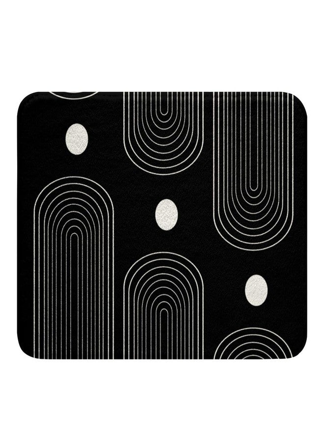 سجاد حمام أبيض وأسود من جيجيلويو، مقاس 20 × 32 بوصة، بتصميم بوهيمي عصري، مصنوع من ألياف دقيقة ناعمة. - Image 1