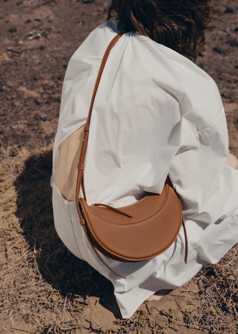 POLENE Numéro Dix Edition Textured Camel Brown Camera Bag Shoulder bag - Image 4