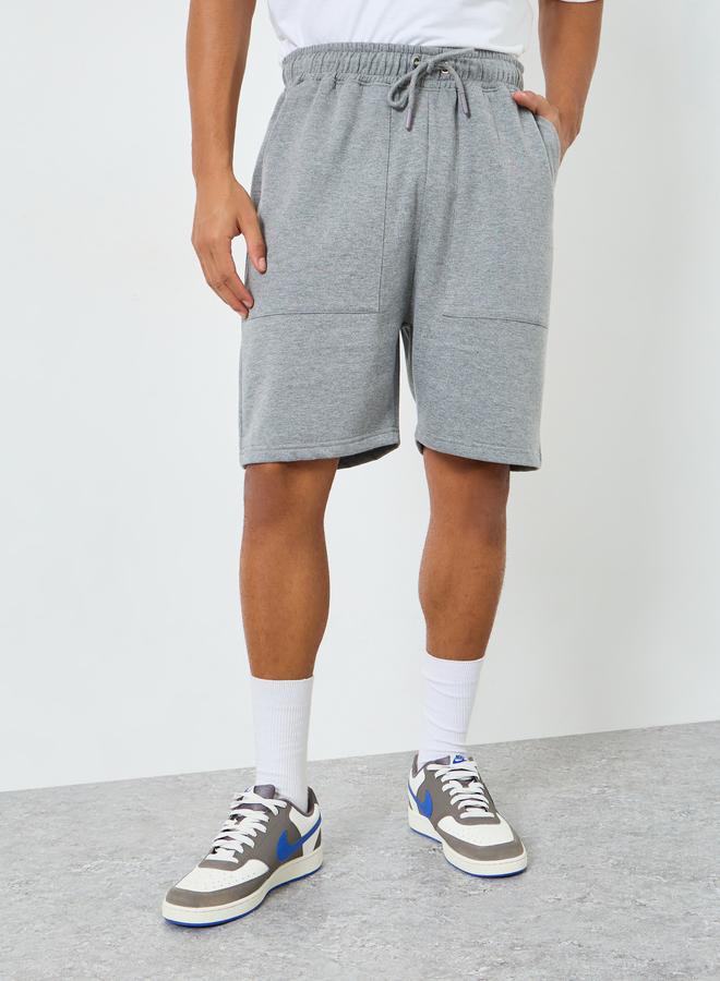 ستايلي شورت صوف بقصة عادية بتفاصيل ريفير - Image 1