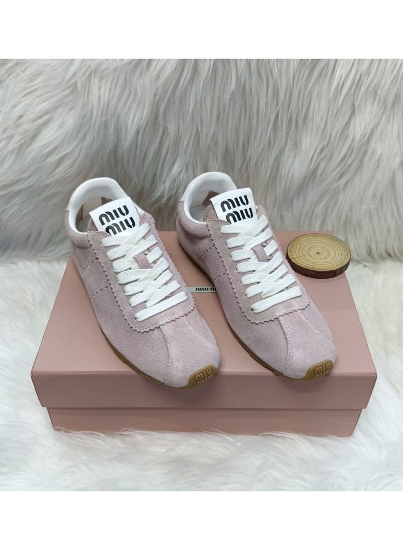 مياو مياو حذاء رياضي نسائي من ميو ميو - وردي