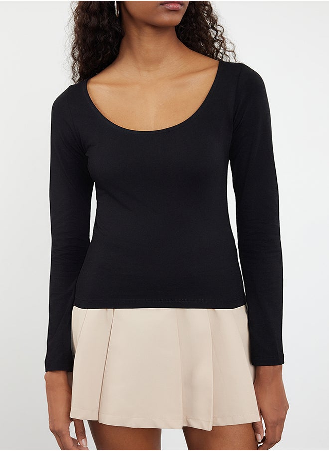 trendyol Black Pool Neck Fitted Knitted Blouse TWOAW25BZ00025  - Image 3