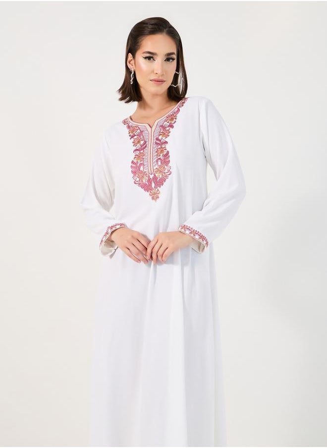 Styli - Embroidered Notch Neck Jalabiya - Image 1