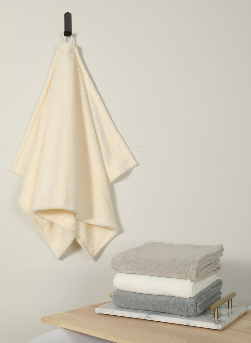 DrSleeep Oatmeal Large Bath Towel - Ultra-Soft Coral Fleece, High Water Absorption, Lightweight, and Gentle on Sensitive Skin - Quick-Dry and Durable for Everyday Use - Image 1